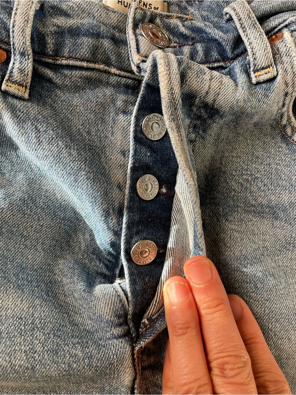 Citizens of Humanity Marlow Blue Distressed Button-Fly Cut-Off Denim Shorts 24 - Picture 5 of 10